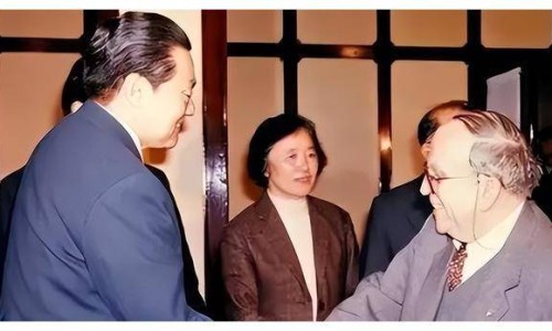 艺坤宁功效网坤宁颗粒的功效知识网站,分享坤宁口服液的功效大全